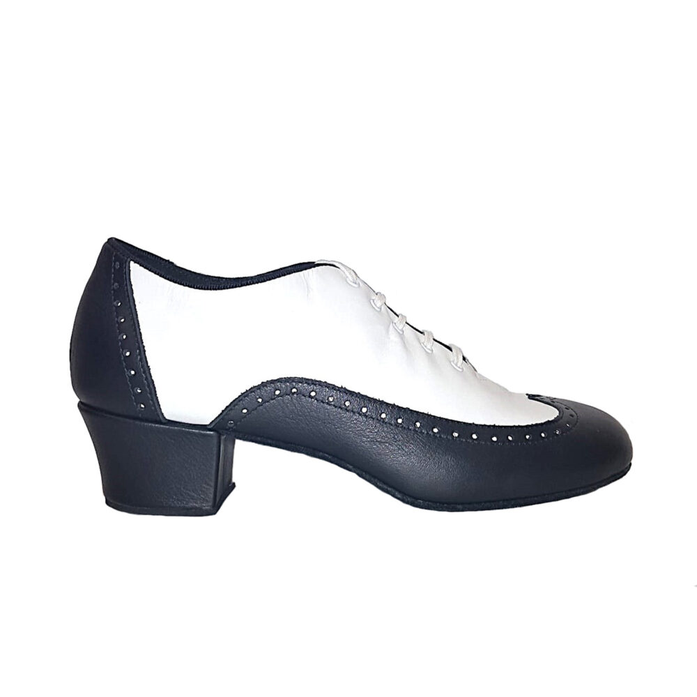 558 Latin Pelle Bianca e Nera